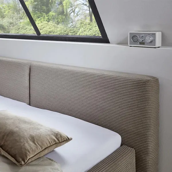 Lined Headboard Bed - Image 5