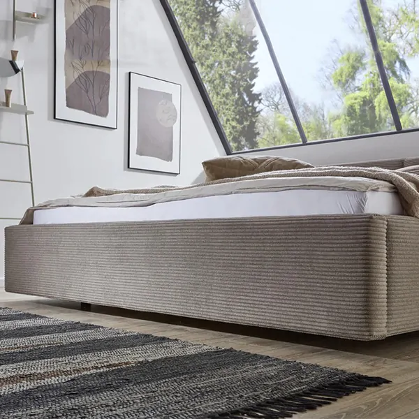 Lined Headboard Bed - Image 4